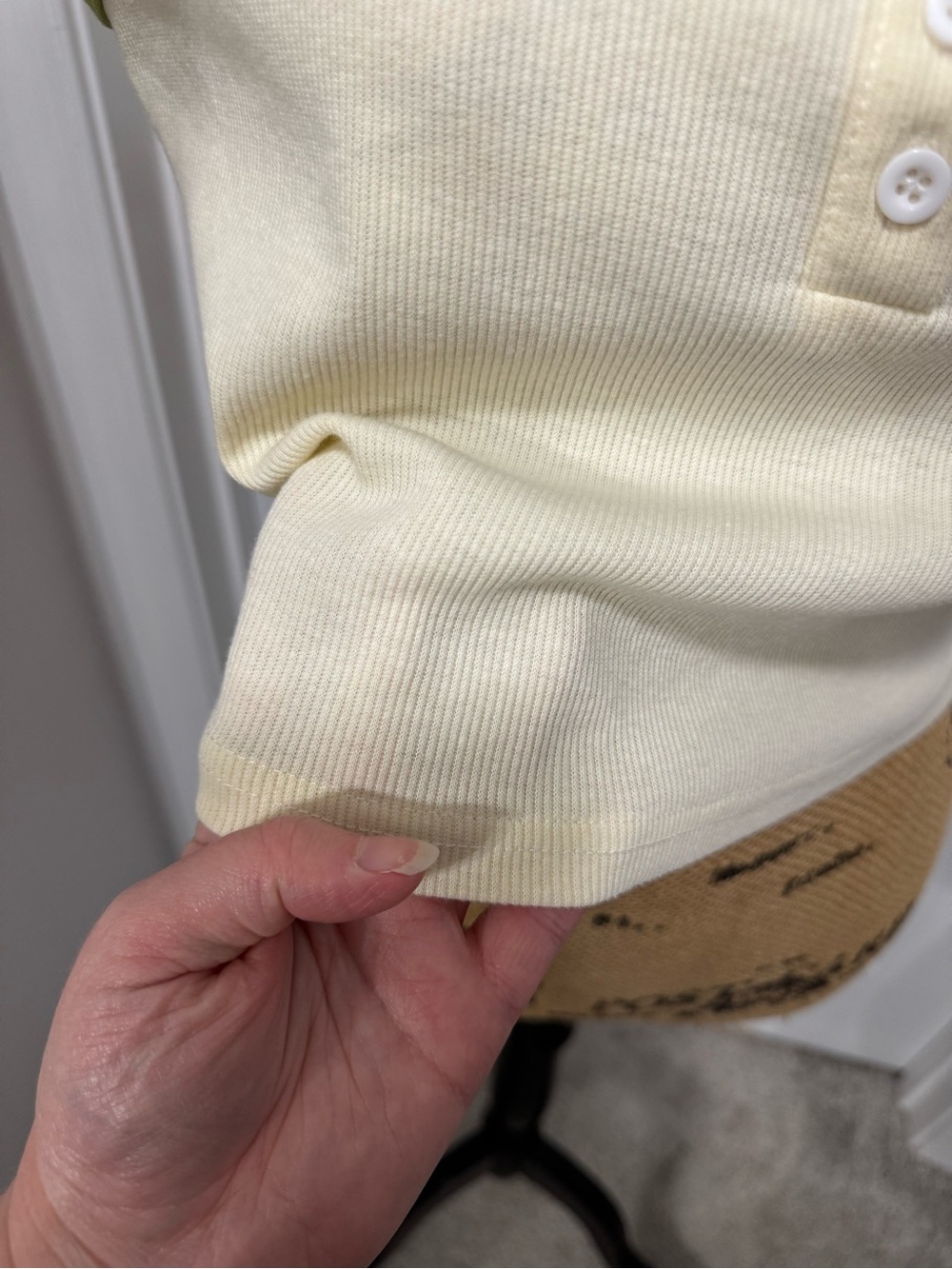 Cropped Ribbed Henley Tank - Picture 5 of 10